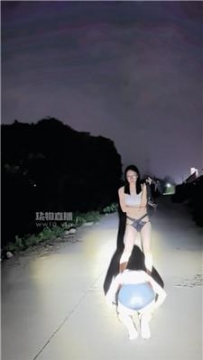 【调教视频】【米粒儿】户外公开遛母畜【双视角版】 bf56077