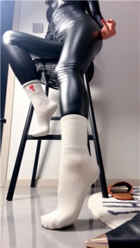 【第一视角】【夏夏】皮裤白袜粗口辱骂    251229-13