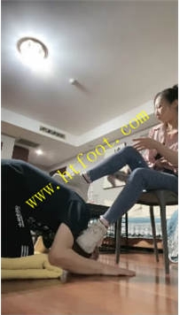 TL37256 魅儿】麻麻调教圣水喝饱62分钟