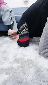 【调教视频】【冷魅女主】藤条抽-起球黑棉袜辱 JS251219-21