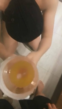 TL527 美丝大人 直接圣水，他的第一次！1209