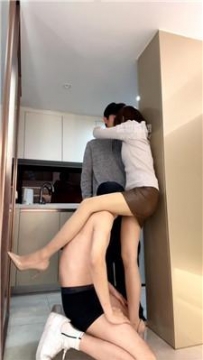 【调教视频】【Jony Z】情侣主狂虐骚绿帽 JS251211-27