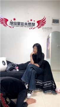 【调教视频】【刘二狗】运动后原味鞋袜蹂躏踩 JS251216-28