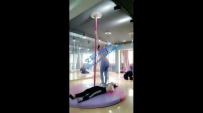 17716 现实中踩踏-瑜伽馆拍的你见过女教师踩学员肚子减肥吗
