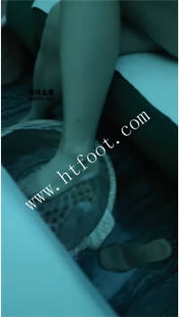 ZB6582 素人抽水机】沐足技师43分钟