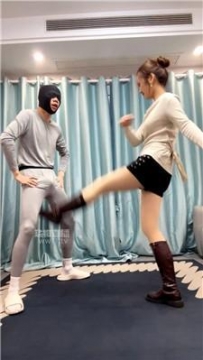 【调教视频】【JonyZ】白袜气味辱-踢裆踩踏 bf59998