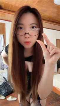 【第一视角】【萱子】媚黑羞辱短小老公    251027-38