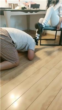 【调教视频】【丝宫主】晨跑后强制闻鞋袜【双视角版】 JS250605-30