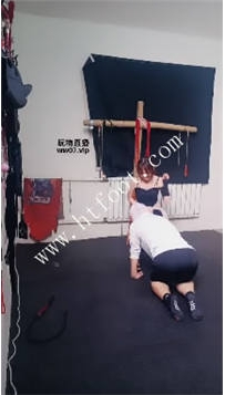 ZB5541 鸿运】贱狗开发重口21分钟