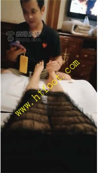 TL22480 舒钰】当着素人技师强迫件货圣水71分钟