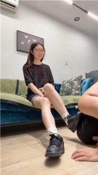 【调教视频】【Jenn】运动鞋白棉袜气味辱绿帽 bf57814