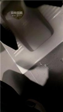 【调教视频】【可可夫妻】商场户外羞辱绿帽奴 bf60432