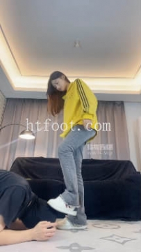 ZB11990 HL2-清纯女大反差暴力耳光38分钟