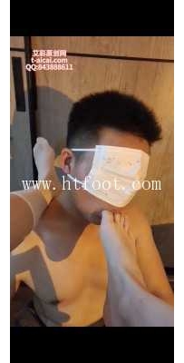 31334  二月女主深喉，跳踩毯子继续全体重踩踏与踩脖子