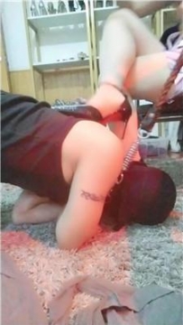 【调教视频】【乐爷】高跟碾压踩-囚禁狗笼-舔圣水  JS250718-15