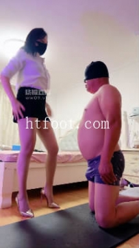 ZB9651 小妮--穿刺乳头玩刑狗20分钟