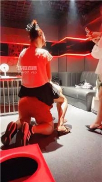 【调教视频】【黑兔】姐妹花刑房捆绑踩虐废物奴【双视角版】 bf55135