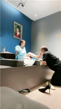 【调教视频】【涵主】足疗店多人开发实录【双视角版】JS250603-4