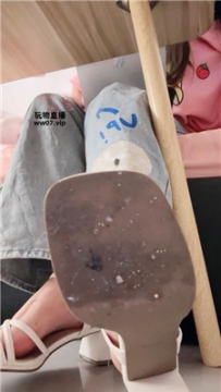 【第一视角】【黑兔】桌底视角    250509-3