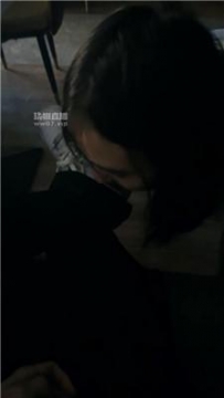 【调教视频】【奶味小仙女】户外餐厅小白鞋踩狗 JS250604-31