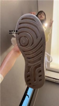 【调教视频】【狗哥】可爱小主-小白鞋白袜踩虐 bf51147