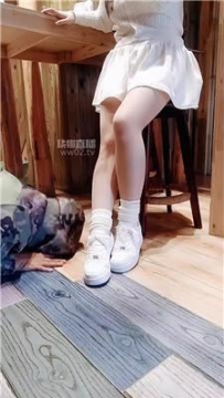 【调教视频】【琳园长】桌底视角-小白鞋白袜踩狗头[上] JS251019-15