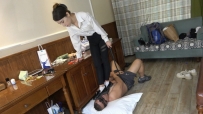【领主老大】白袜踩踏行刑逼供，踩死贱狗 YC-241024-4