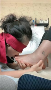 【调教视频】【小羊】近距离-玉足恋足舔 JS250909-16