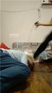 【调教视频】【刑狗】拴铁链暴力踢踹 JS250902-6