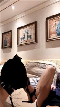 【调教视频】【Niki】暴揍偷懒舔鞋奴 JS251210-25