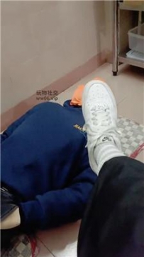 【调教视频】【奇了怪了】骑马转胯虐打/踩踏 JS250107-42