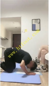 TL40181 不期而遇】磕头跪拜踢打SP64分钟