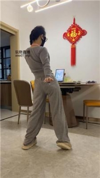 【调教视频】【南月女神】拴狗链囚禁虐家奴【上】 bf50805