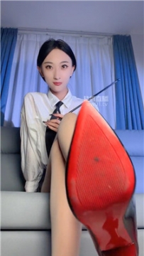 【第一视角】【筱懿】生理老师的香水教学    251001-27