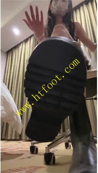 TL32956 阿月】耳光深厚强者60分钟