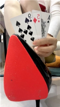 【第一视角】【柠萌小主】圣诞扑克游戏    251225-14