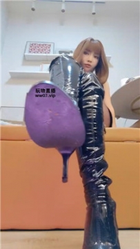 【第一视角】【魔鬼天使】靴奴炸死    250409-18