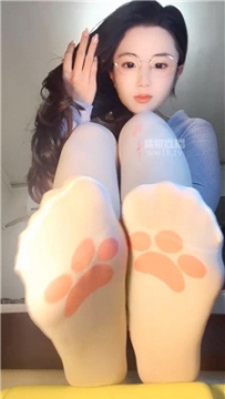 【第一视角】【布丁】香水白丝黑丝裸足    260113-4