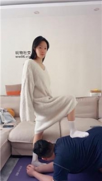 【调教视频】【埋汰】骑马/白袜脚羞辱贱奴 JS250108-21