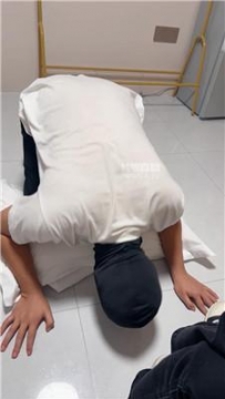 【调教视频】【听听】磕头求前女友虐我 JS251031-5