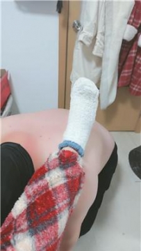 【调教视频】【柔柔】厚毛巾袜裸足狂舔 JS250115-23