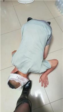 【调教视频】【诗诗】物化脚垫奴-sp JS250517-38