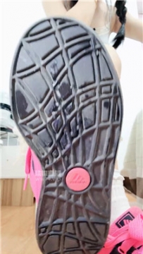 【第一视角】【姜琦琦】运动鞋白棉袜    250913-13