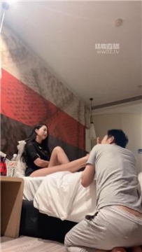 【调教视频】【御灵】圣水淋浴-吃原味-闻舔长靴臭脚丫【双视角版】 bf58445