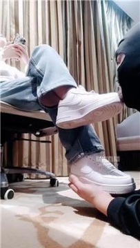 【调教视频】【琳园长】小白鞋原味白袜气味辱 JS251124-22