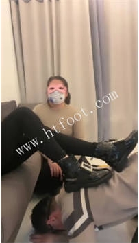 NNTL46753 妆主大大】生活化调教情侣奴44分钟
