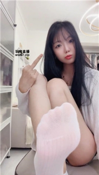 【第一视角】【女神mio】白船袜裸足    250504-16
