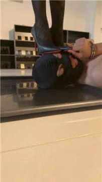 【调教视频】【sera】强制黑丝深喉插吐 JS250606-12