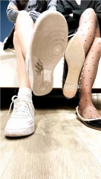 【第一视角】【女神mio】双主黑丝白袜催J【双视角】    251228-19