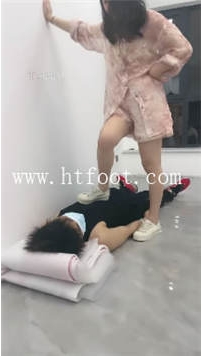 TL29947 逗逗】面部折磨43分钟